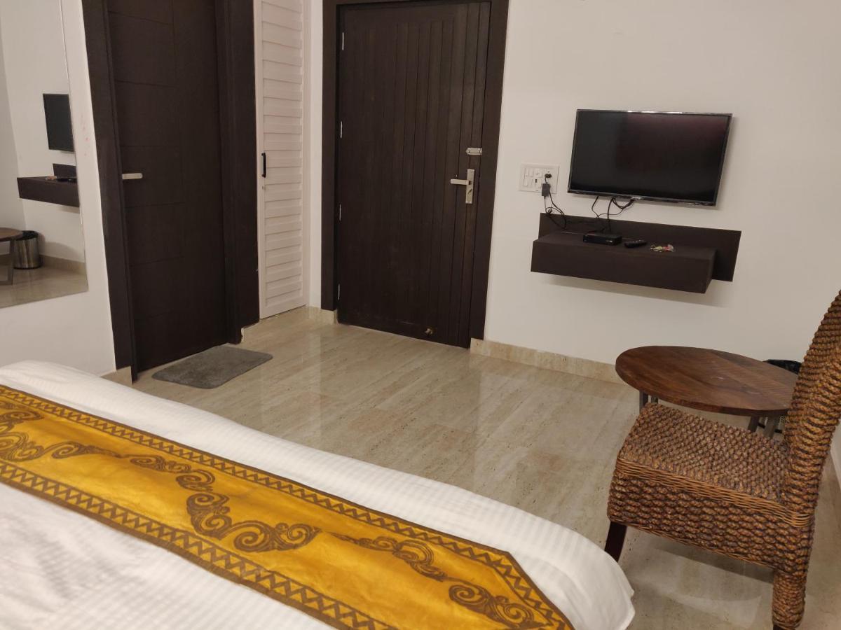 Aakritii Hotels Gurgaon Exterior foto