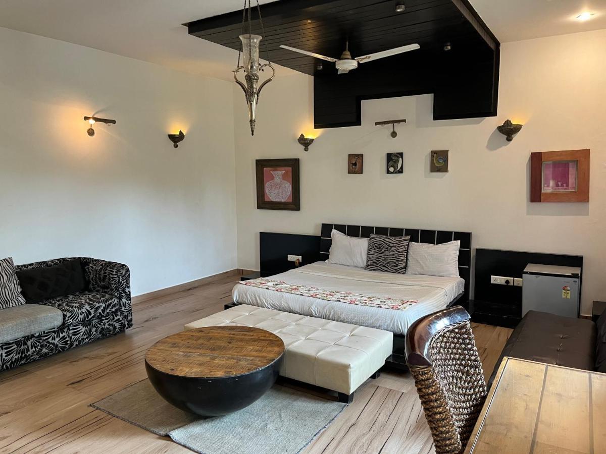 Aakritii Hotels Gurgaon Exterior foto